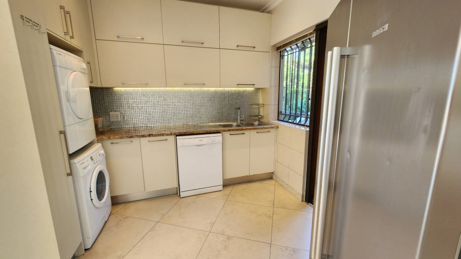3 Bedroom Property for Sale in Vredehoek Western Cape